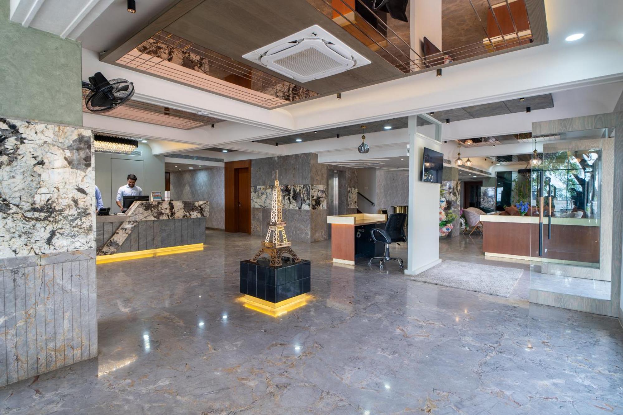 Chokar Dhani Resort Нагпур Екстериор снимка